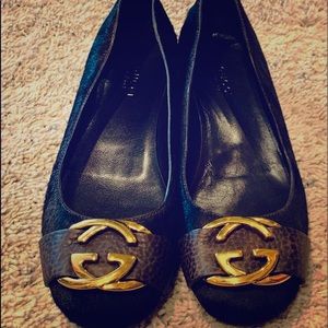 Authentic Gucci loafers. Size 37. ( size 7) US